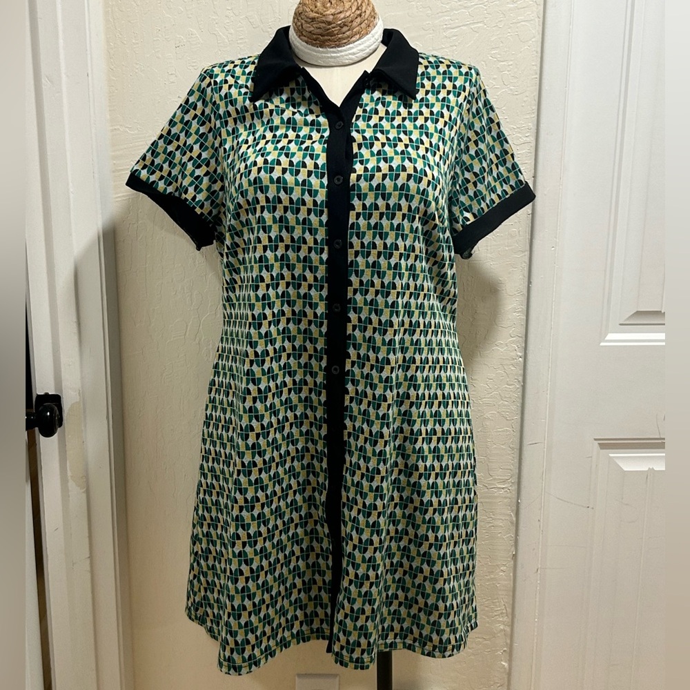 SHEIN Green and Black Geometric Button-Front Mini Dress